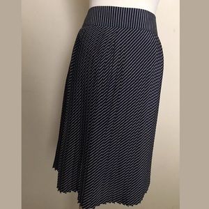 New The Limited Pleated Stripe Full Skirt